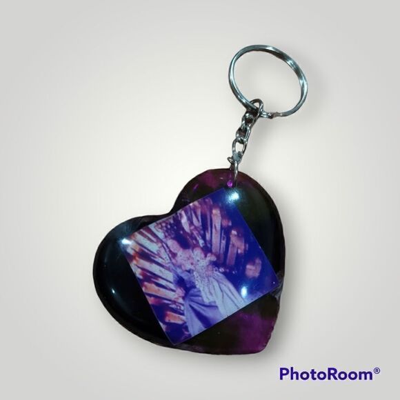 Halsey Purple Ink Heart Keychain (Z171) - Picture 3 of 9